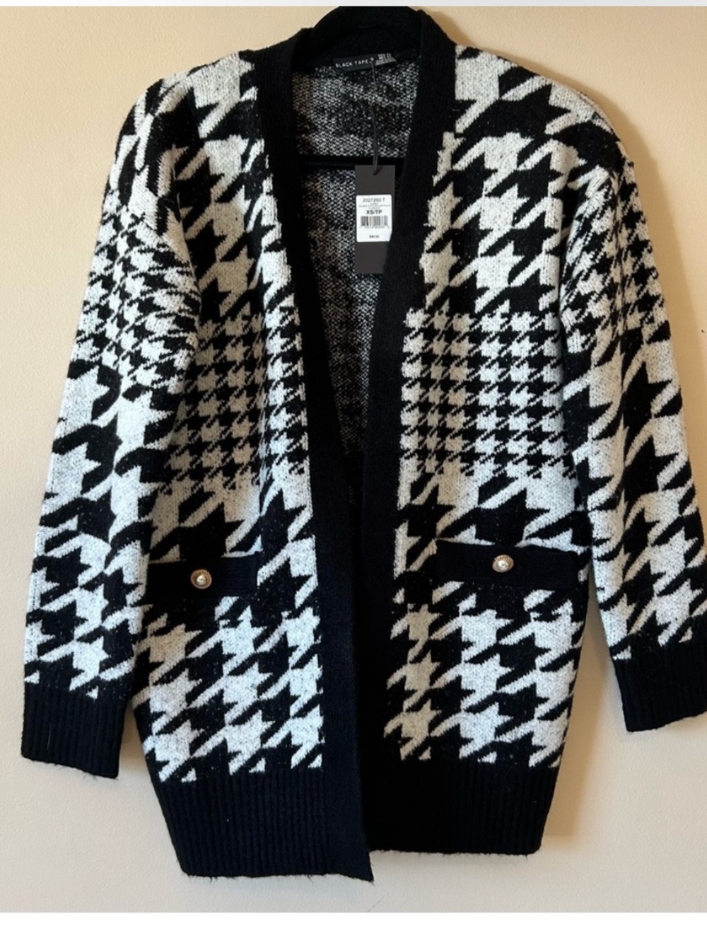 Black Tape Houndstooth Long Cardigan XS Black White Pearl Button NWT